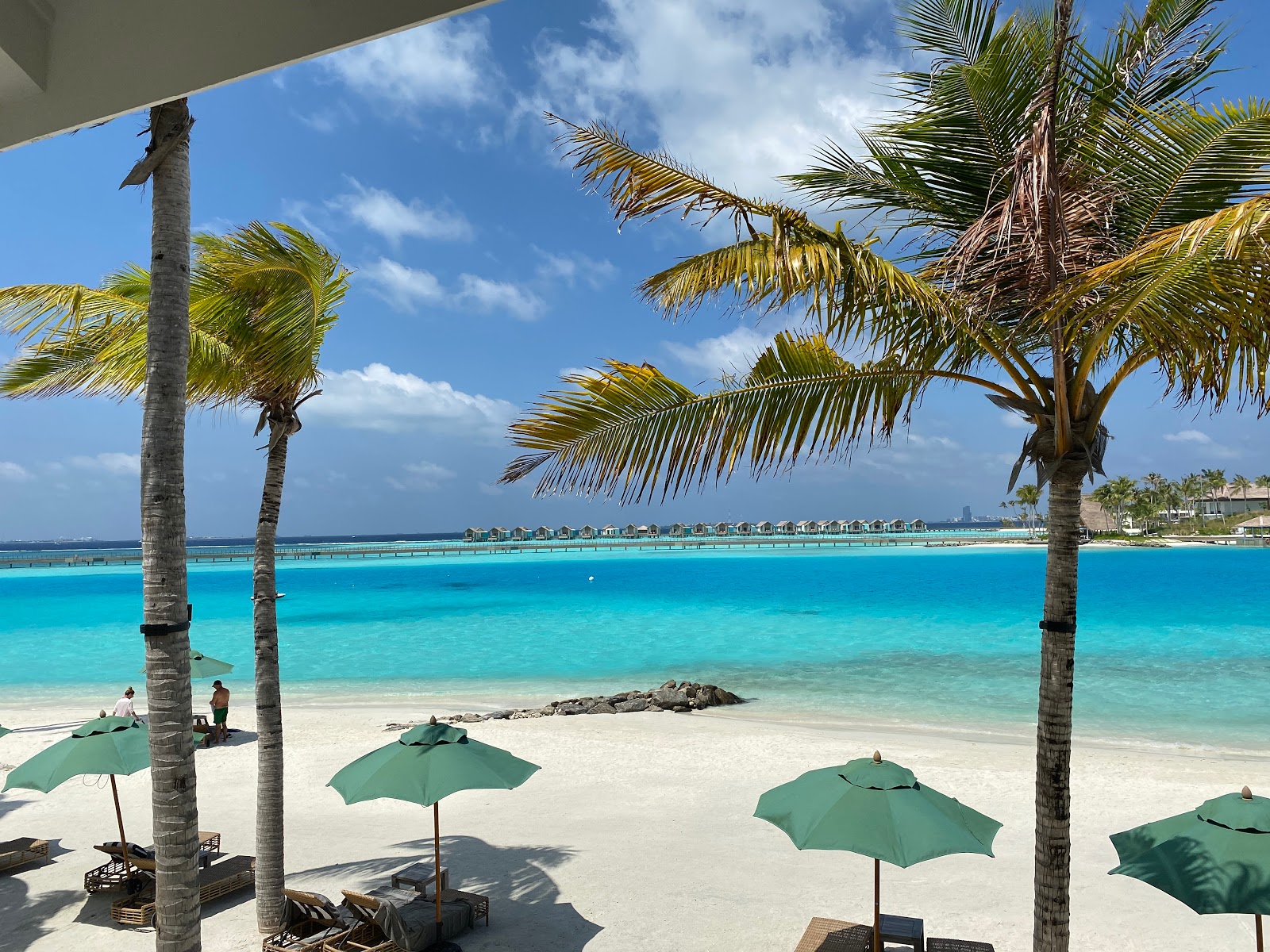 SAii Lagoon Maldives'in fotoğrafı geniş bir kıyı şeridi ile birlikte