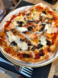 Pizza du Restaurant italien Le Virginie, Nice Riquier - n°9