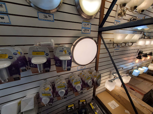 Building Materials Store «Seconds & Surplus Building Materials», reviews and photos, 124 E Arapaho Rd, Richardson, TX 75081, USA