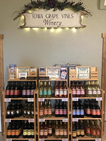 Winery «Iowa Grape Vines Winery», reviews and photos, 18345 55th St, Maquoketa, IA 52060, USA