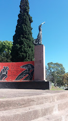 Monumento Homenaje Comunidad Libanesa a Jose Artigas
