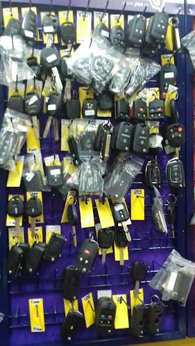 KEYCENTER JUMBO CL 80 BOGOTÁ - Cerrajería