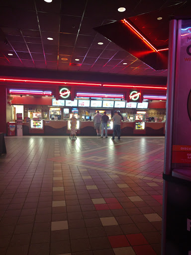 Movie Theater «Regal Cinemas Middleburg Town Square 16», reviews and photos, 18348 Bagley Rd, Middleburg Heights, OH 44130, USA