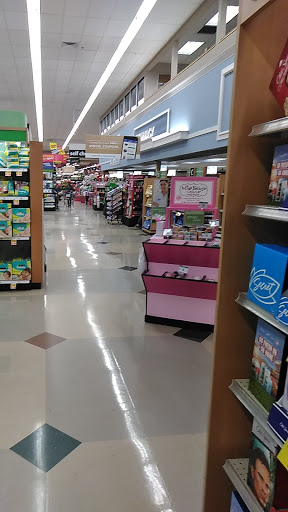 Grocery Store «Kroger», reviews and photos, 5161 Hampsted Village Center Way, New Albany, OH 43054, USA