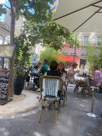 Atmosphère du Restaurant L'Arc Café à Paris - n°3