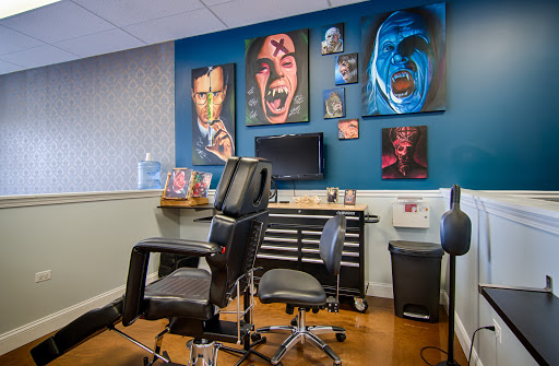 Tattoo Shop «Electric Tattoo Parlor , Piercing, and Tattoo Removal.», reviews and photos, 2319 Randall Rd, Carpentersville, IL 60110, USA
