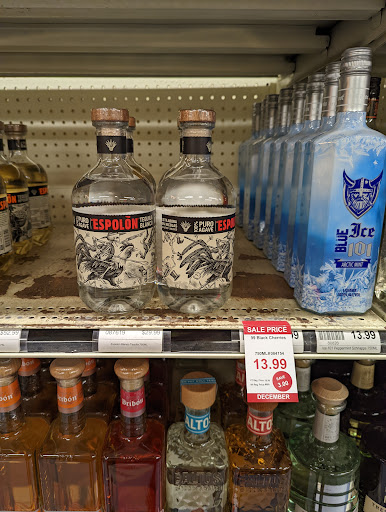 Liquor Store «Beverage Warehouse», reviews and photos, 1 East St, Winooski, VT 05404, USA