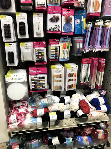 Dollar Store «Dollar King LC», reviews and photos, 3433 Foothill Blvd, La Crescenta, CA 91214, USA