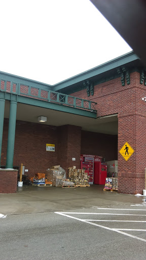 Supermarket «Giant Eagle Supermarket», reviews and photos, 420 E Waterfront Dr, Homestead, PA 15120, USA