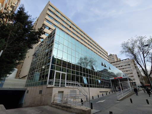 Información y opiniones sobre Hospital La Luz de Madrid