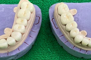 Gingivista Multispeciality Dental Clinic | Dr Priya Chaurasia | Periodontist & Oral Implantologist | Chembur, Mumbai image