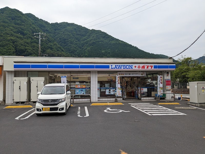 ローソン・ポプラ 美郷町粕渕店