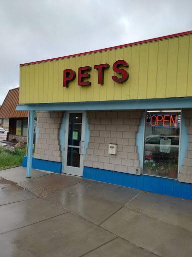 Forest Lake Pets, 120 Lake St N, Forest Lake, MN 55025, USA, 