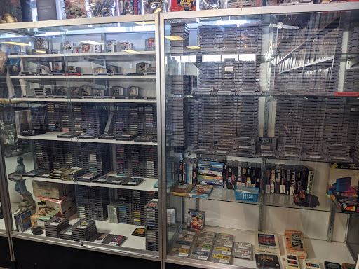 Video Game Store «Hollywood Movies and Games LLC», reviews and photos, 709 E Lewis and Clark Pkwy b, Clarksville, IN 47129, USA