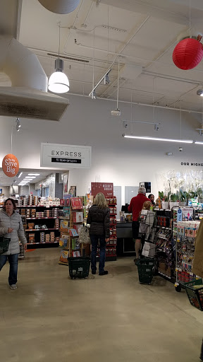 Grocery Store «Whole Foods Market», reviews and photos, 90 E Putnam Ave, Greenwich, CT 06830, USA