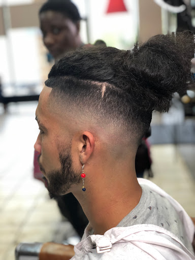 Barber Shop «Estrella Barbershop», reviews and photos, 6500 FM 2100 #240, Crosby, TX 77532, USA