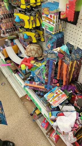 Dollar Store «Dollar Tree», reviews and photos, 6900 Hamilton Blvd #220, Trexlertown, PA 18087, USA
