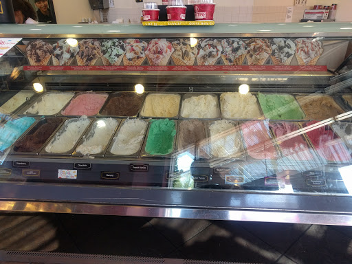 Ice Cream Shop «Cold Stone Creamery», reviews and photos, 2000 E Rio Salado Pkwy #1211, Tempe, AZ 85281, USA