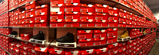 Sporting Goods Store «Nike Factory Store», reviews and photos, 1 Premium Outlet Blvd #699, Tinton Falls, NJ 07753, USA
