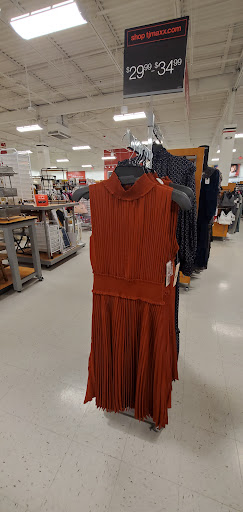 Department Store «T.J. Maxx», reviews and photos, 230 W Virginia St, Crystal Lake, IL 60014, USA