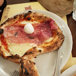 Photo n°4 de l'avis de Piero.o fait le 16/01/2019 à 06:45 sur le  Pizzeria Gaetano Genovesi à Naples