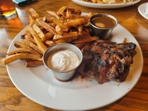 Brewpub «McMenamins», reviews and photos, 1485 E 19th Ave, Eugene, OR 97403, USA