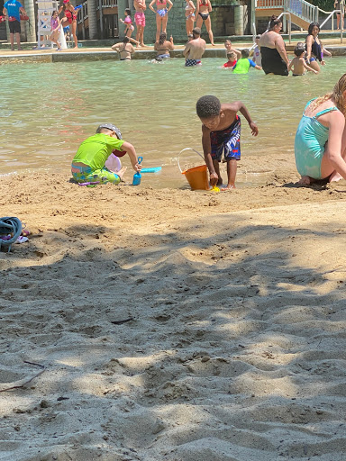 Water Park «Harold Hall Quarry Beach», reviews and photos, 400 S Water St, Batavia, IL 60510, USA