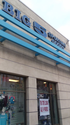 Sporting Goods Store «Big 5 Sporting Goods - Long Beach (4Th Street)», reviews and photos, 205 E 4th St B-115, Long Beach, CA 90802, USA