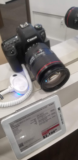 Electronics Store «Best Buy», reviews and photos, 1236 Galleria Blvd, Roseville, CA 95678, USA