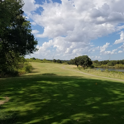 Golf Course «Lake Arlington Golf Course», reviews and photos, 1516 W Green Oaks Blvd, Arlington, TX 76013, USA