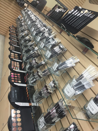 Beauty Supply Store «Kali Beauty», reviews and photos, 506 165th St, Hammond, IN 46324, USA