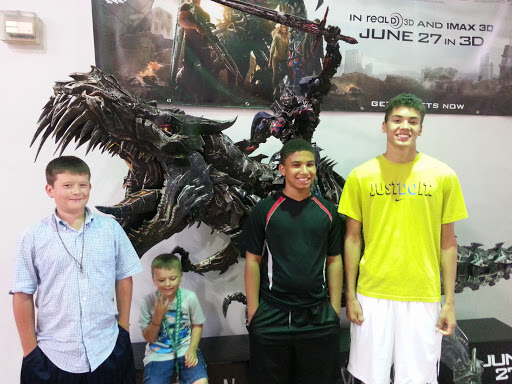 Movie Theater «Cinemark Carnation Cinema 5», reviews and photos, 2500 W State St, Alliance, OH 44601, USA