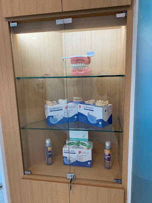 RCOLL Dentist - RCOLL Dentist
