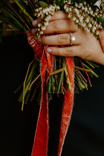 Jewelry Store «Oak Park Jewelers», reviews and photos, 101 S Marion St, Oak Park, IL 60302, USA