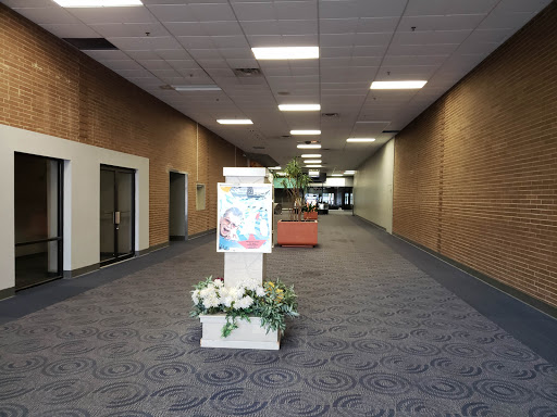 Shopping Mall «Mounds Mall», reviews and photos, 2109 S Scatterfield Rd, Anderson, IN 46016, USA