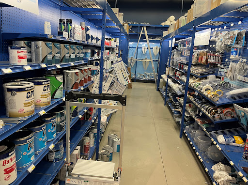 Marine Supply Store «West Marine», reviews and photos, 1930 Eastwood Rd #102, Wilmington, NC 28403, USA