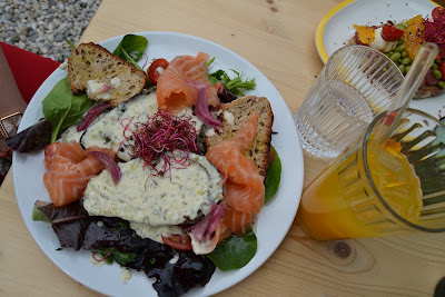 brunchénous. à Cranves-Sales