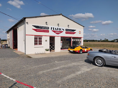 Station Rétro à Fondettes