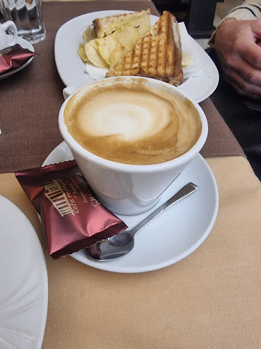 Naos Cafe - Restaurant