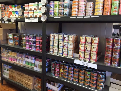 Pet Supply Store «HOWLISTIC», reviews and photos, 930 W Washington St #7, San Diego, CA 92103, USA