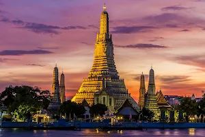Wat Pho Pier image