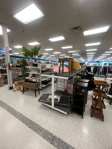 Clothing Store «Ross Dress for Less», reviews and photos, 1038 N El Camino Real, Encinitas, CA 92024, USA