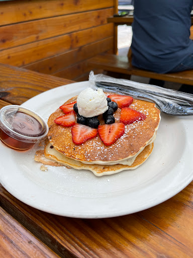 Pancakes w berries 