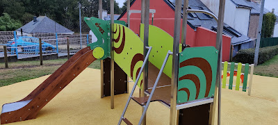 Ecole Maternelle et Primaire Jules Ferry à Inzinzac-Lochrist