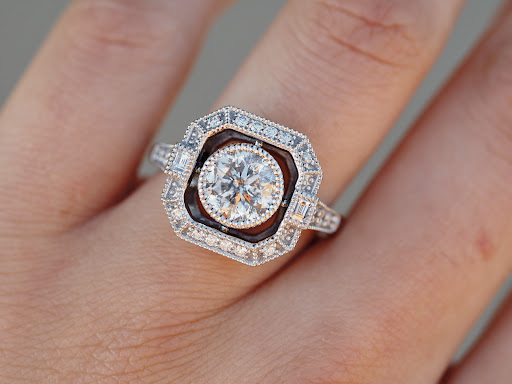 Jeweler «Dr. GOLD Jewelry & Diamonds», reviews and photos, 4151 Belt Line Rd #127, Addison, TX 75001, USA