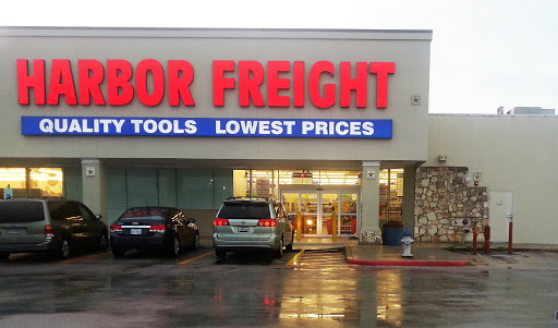 Harbor Freight Tools, 147 S Interstate Hwy 35, New Braunfels, TX 78130, USA, 