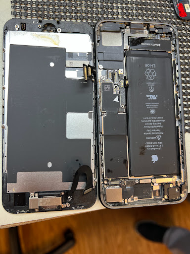 Mobile Phone Repair Shop «CPR Cell Phone Repair Raleigh Midtown», reviews and photos, 3004 Wake Forest Rd #102, Raleigh, NC 27609, USA