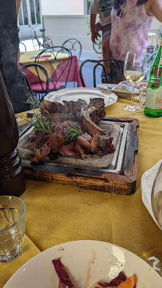 Plats et boissons hôtels Hotel La Luna 55100 Lucca