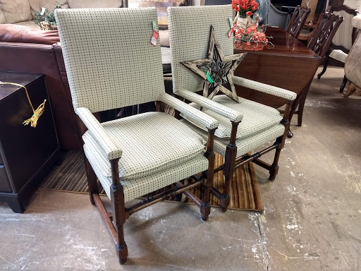 Consignment Shop «New Leaf Home Furnishings», reviews and photos, 2449 Pierce Dr #3, Spring Grove, IL 60081, USA