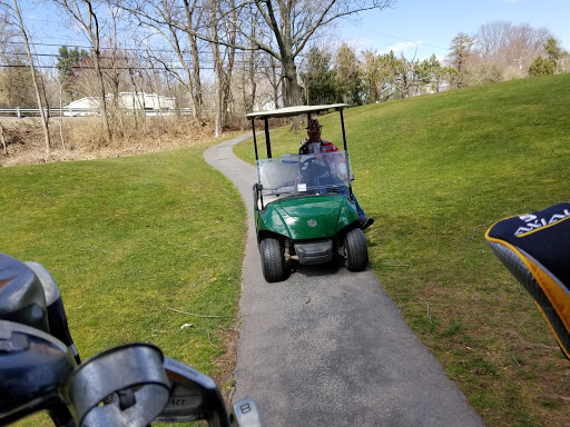 Golf Course «Flying Hills Golf Course», reviews and photos, 14 Village Center Dr, Reading, PA 19607, USA